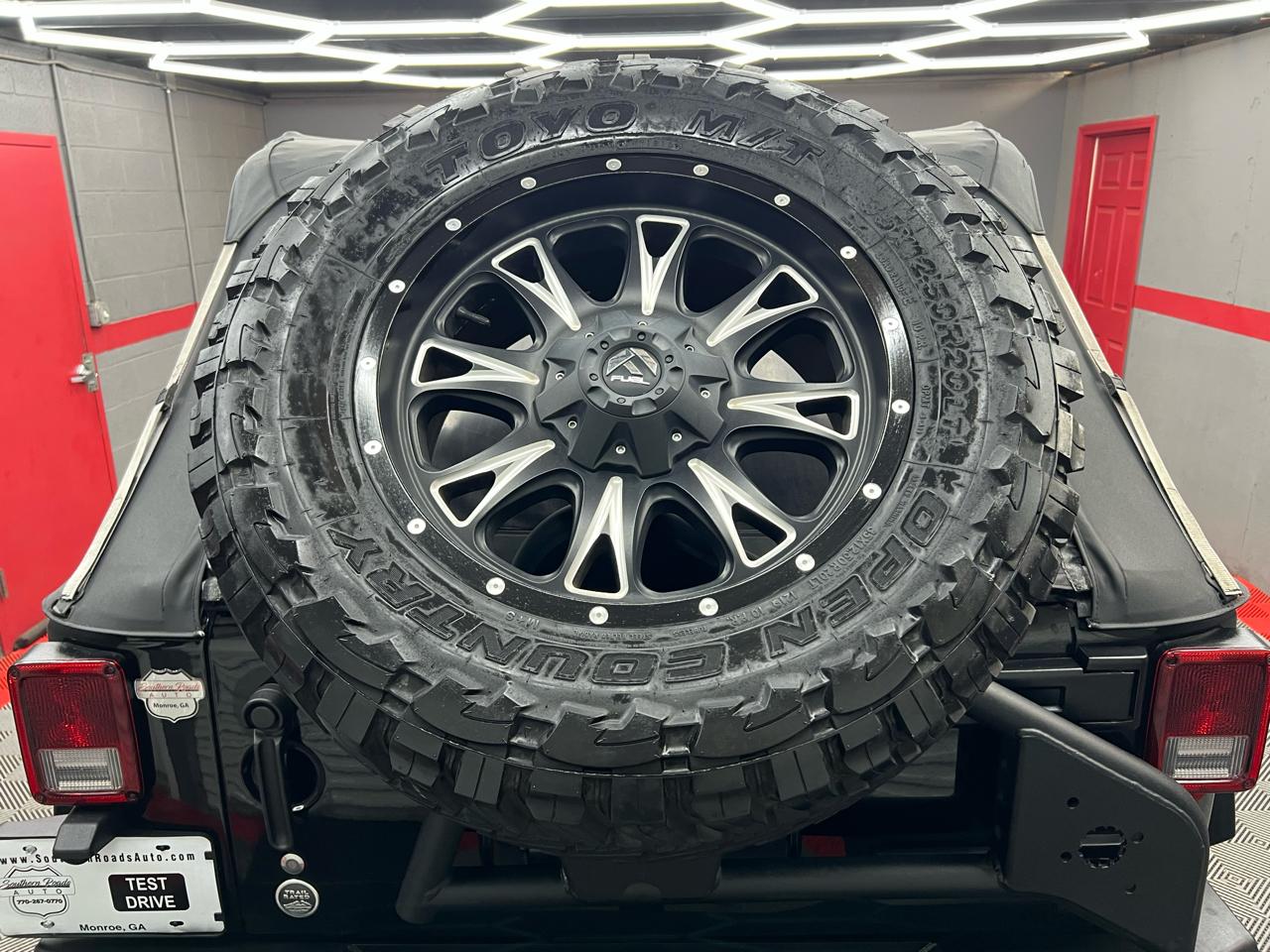 Jeep Wrangler Unlimited Sahara 4WD 2015
