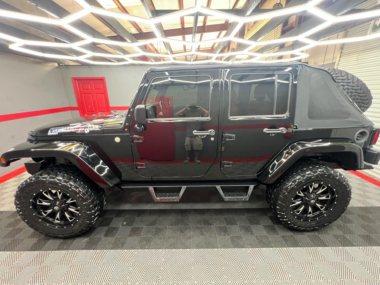 Jeep Wrangler Unlimited Sahara 4WD 2015