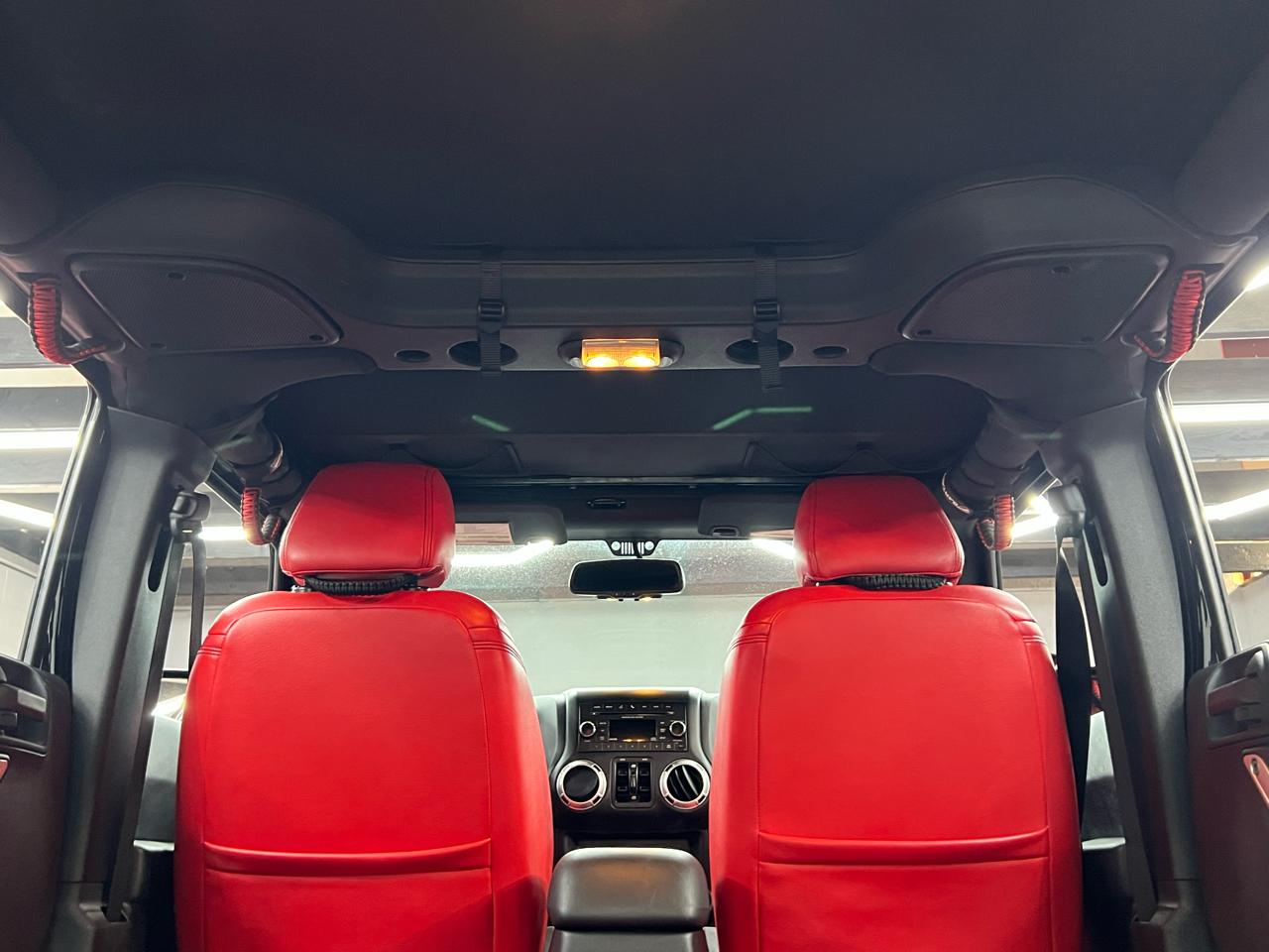 Jeep Wrangler Unlimited Sahara 4WD 2015