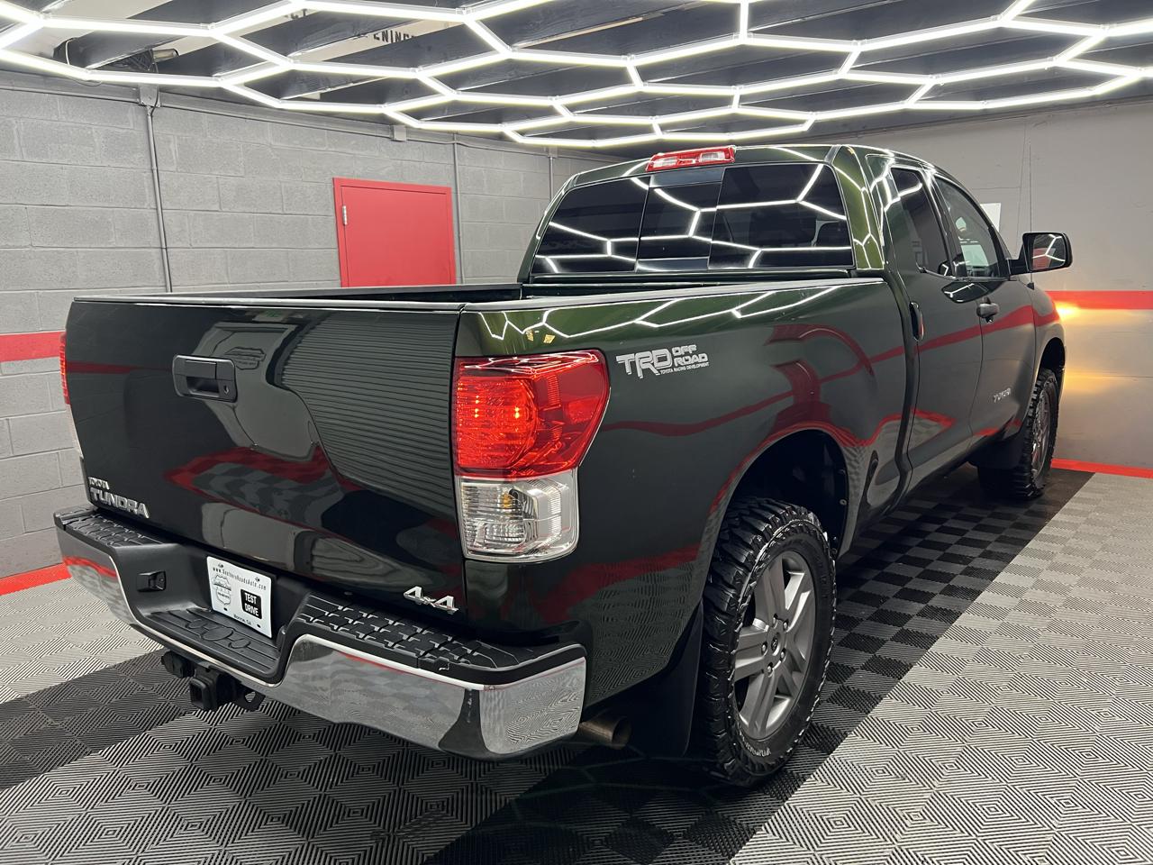 Toyota Tundra Tundra-Grade Double Cab 4.6L 4WD 2012