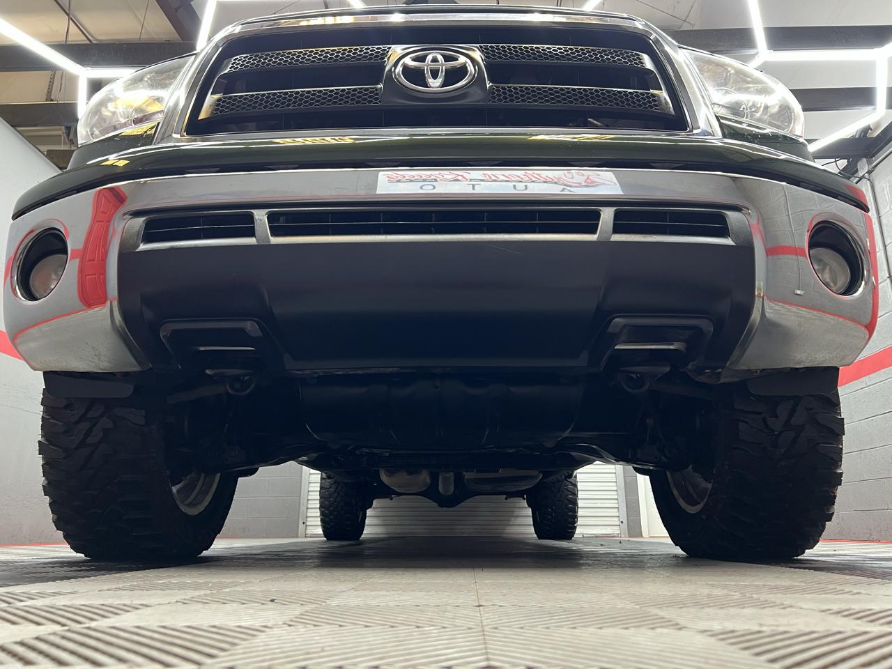 Toyota Tundra Tundra-Grade Double Cab 4.6L 4WD 2012