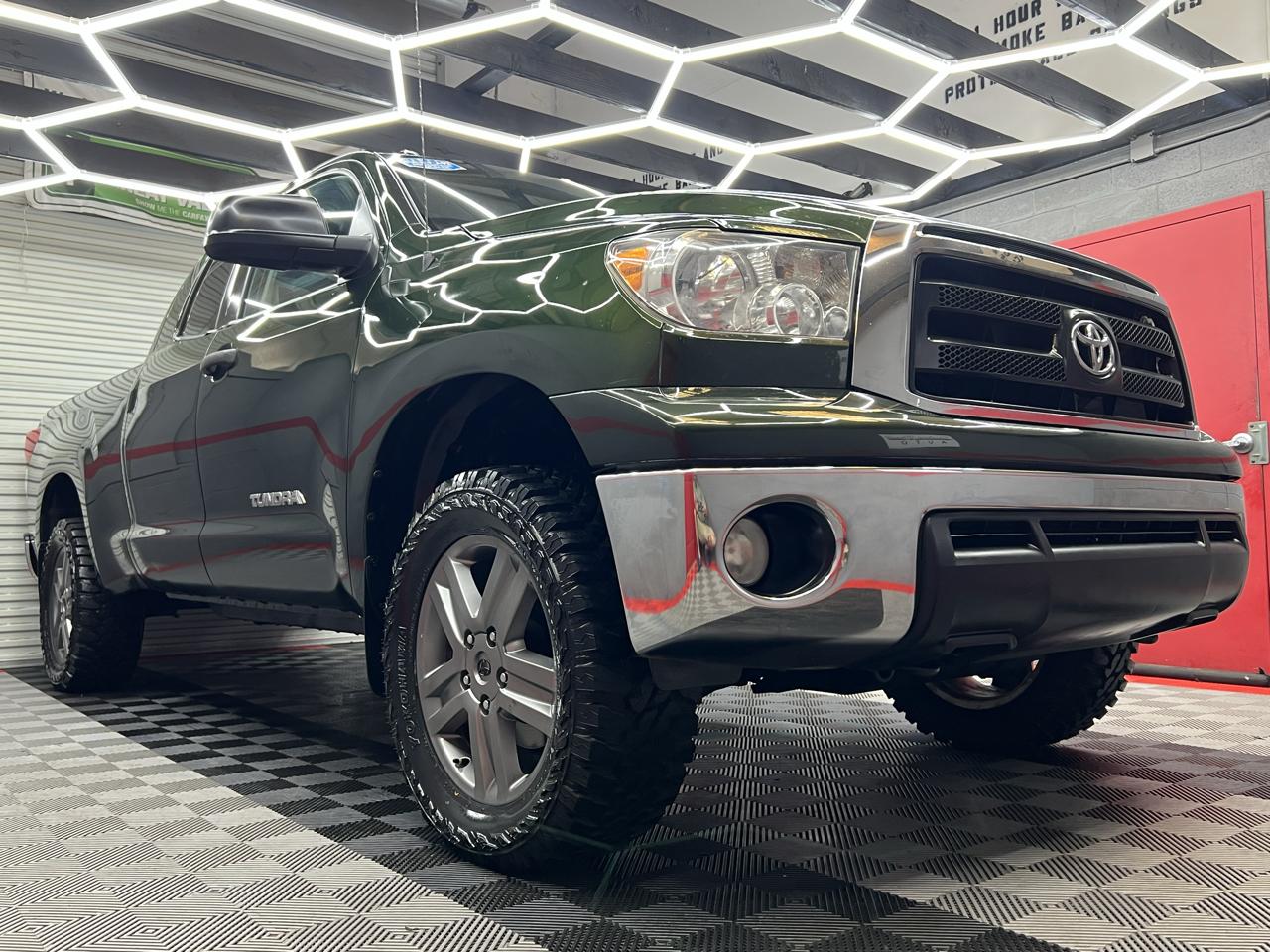 Toyota Tundra Tundra-Grade Double Cab 4.6L 4WD 2012