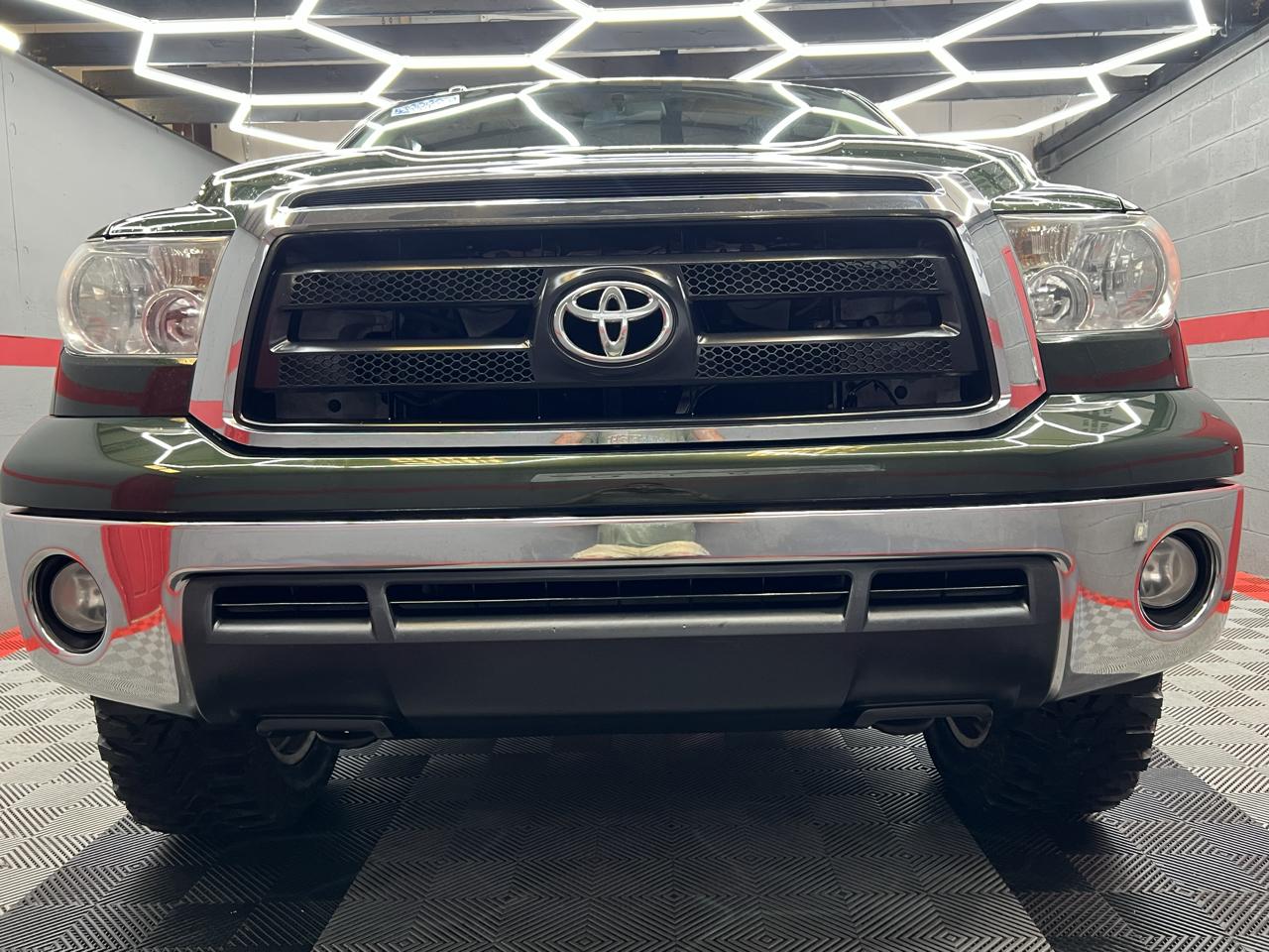 Toyota Tundra Tundra-Grade Double Cab 4.6L 4WD 2012