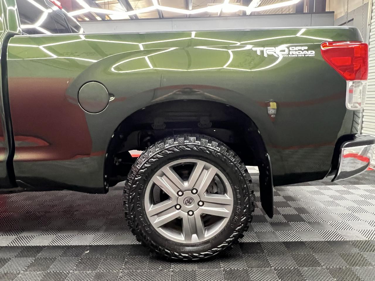 Toyota Tundra Tundra-Grade Double Cab 4.6L 4WD 2012