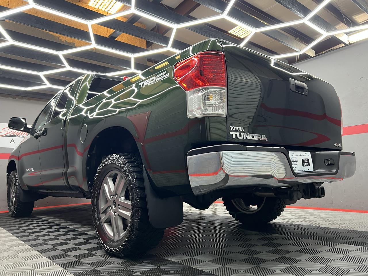 Toyota Tundra Tundra-Grade Double Cab 4.6L 4WD 2012