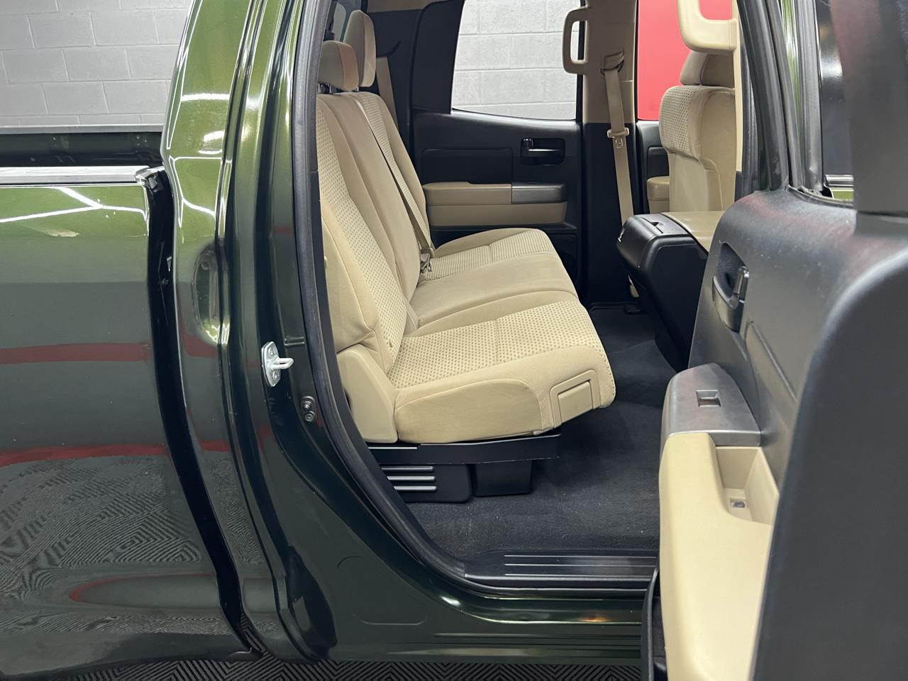Toyota Tundra Tundra-Grade Double Cab 4.6L 4WD 2012