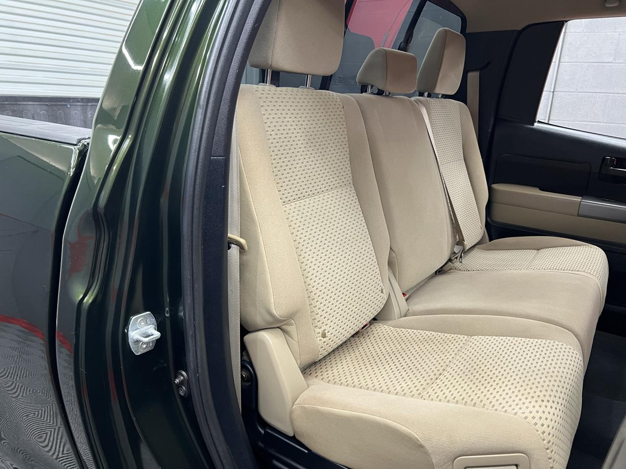 Toyota Tundra Tundra-Grade Double Cab 4.6L 4WD 2012