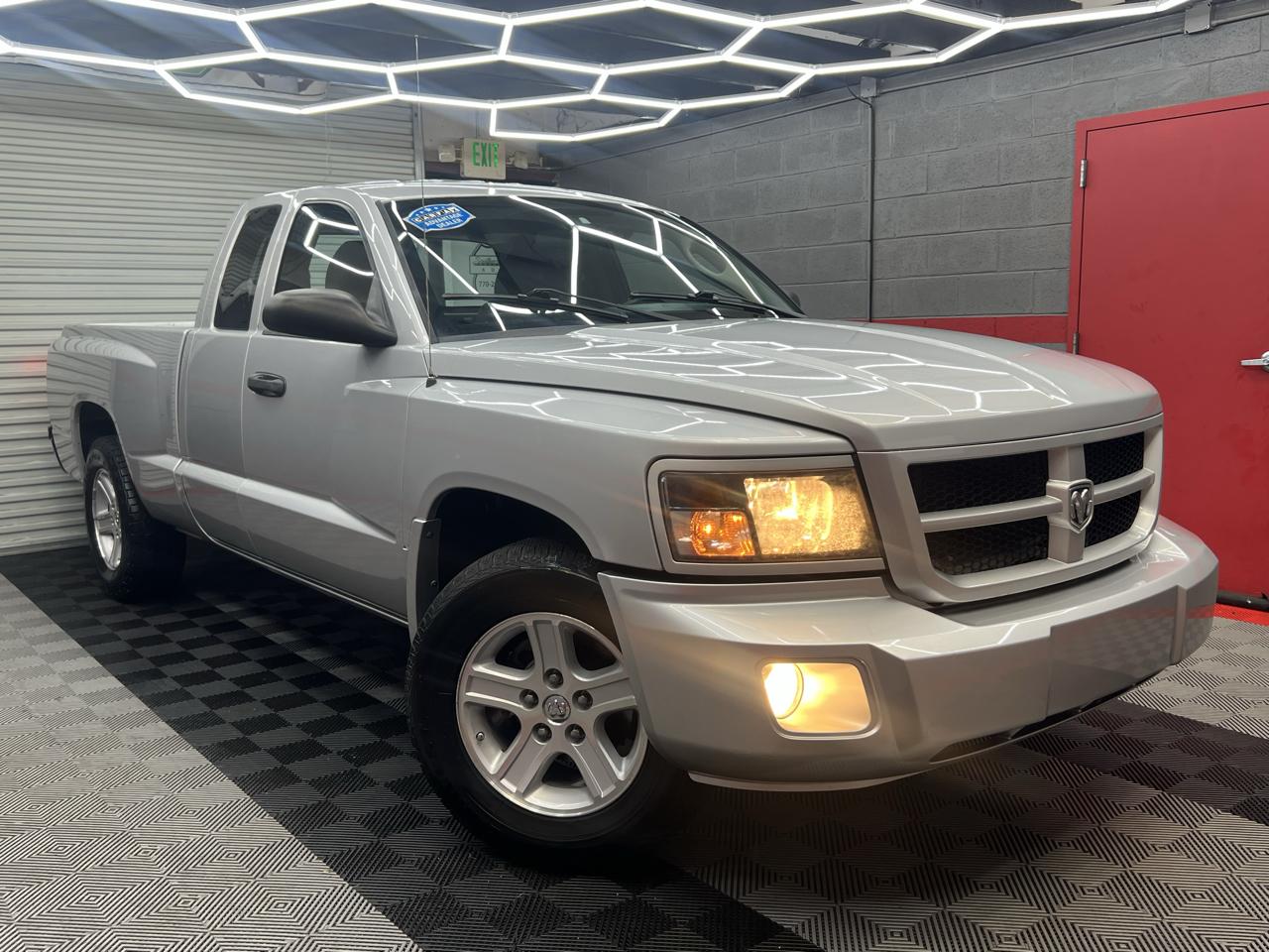Dodge Dakota  2011
