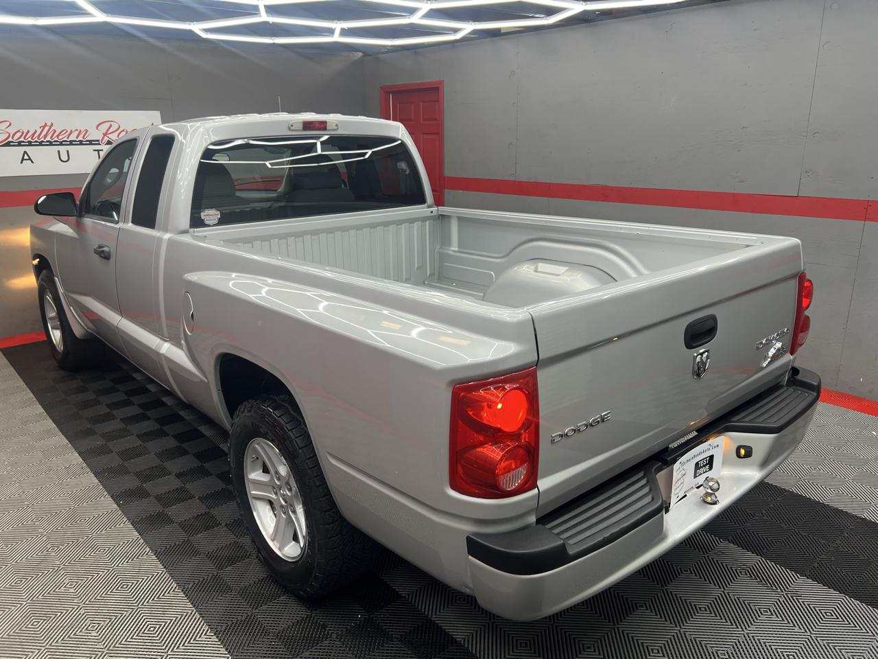 Dodge Dakota  2011