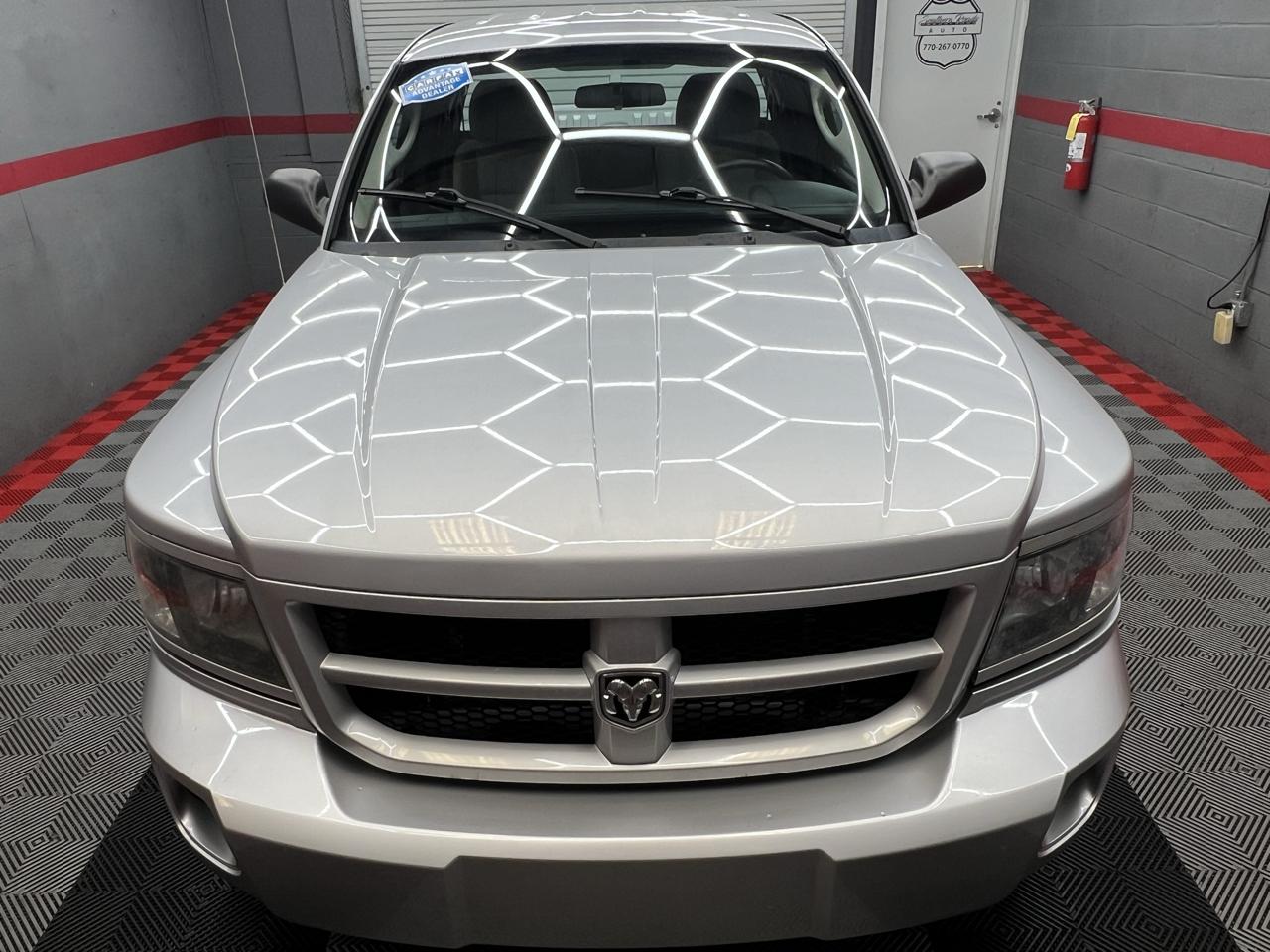 Dodge Dakota  2011