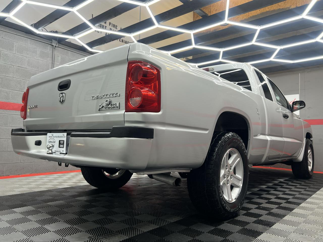Dodge Dakota  2011