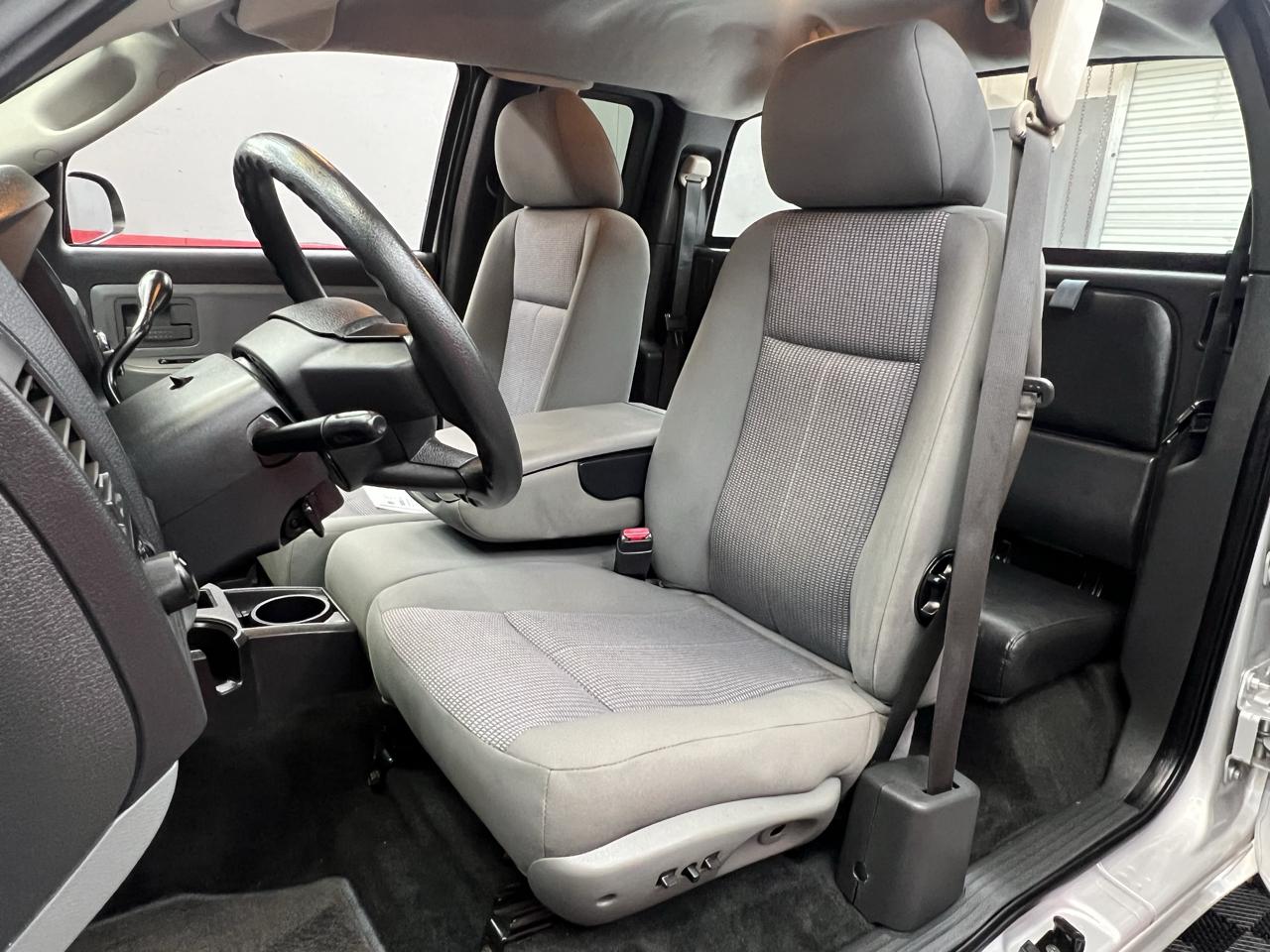 Dodge Dakota  2011