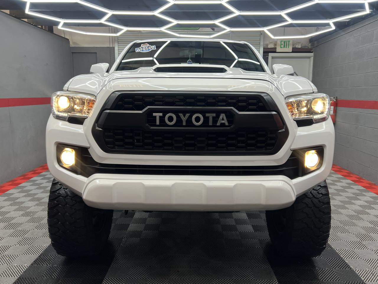 Toyota Tacoma  2017