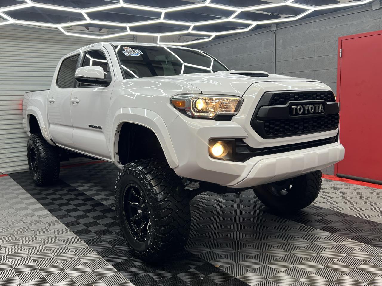 Toyota Tacoma  2017