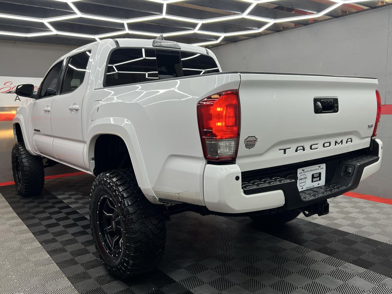 Toyota Tacoma  2017