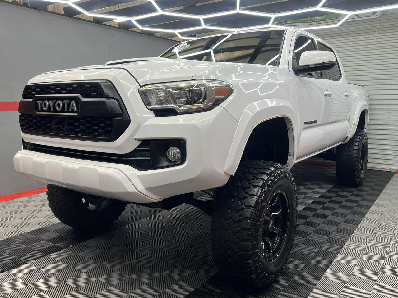 Toyota Tacoma  2017
