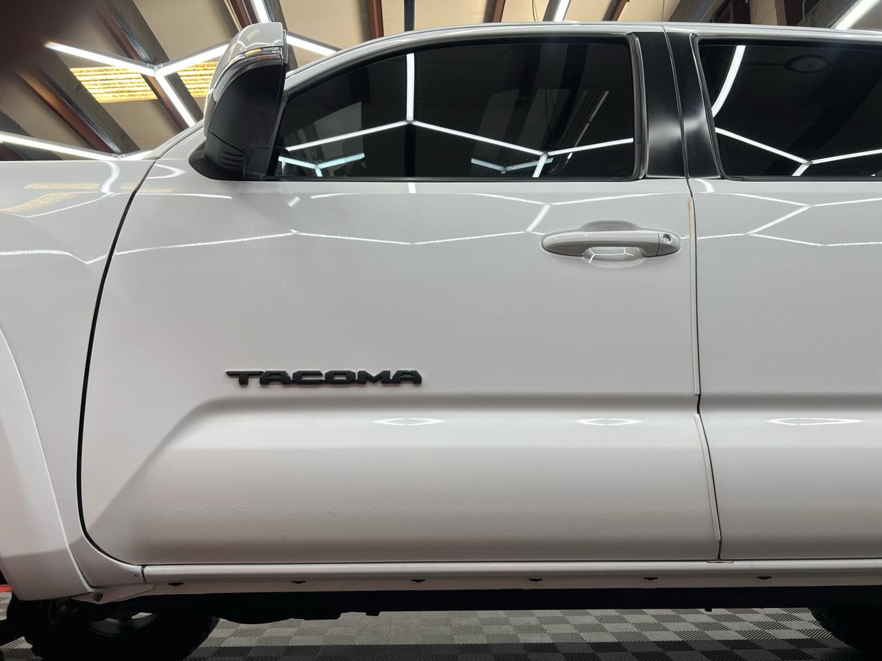 Toyota Tacoma  2017