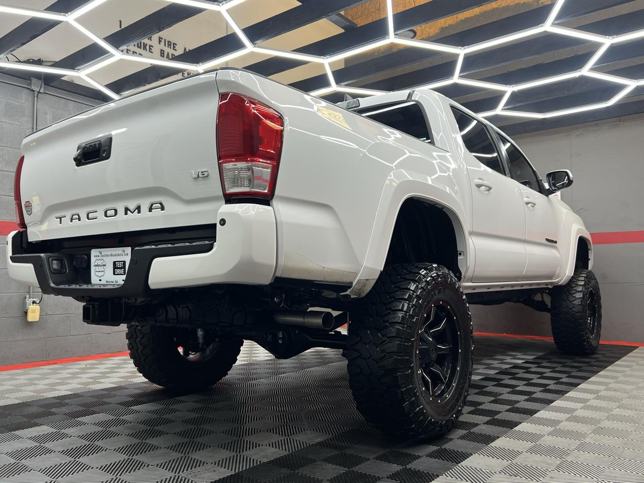 Toyota Tacoma  2017