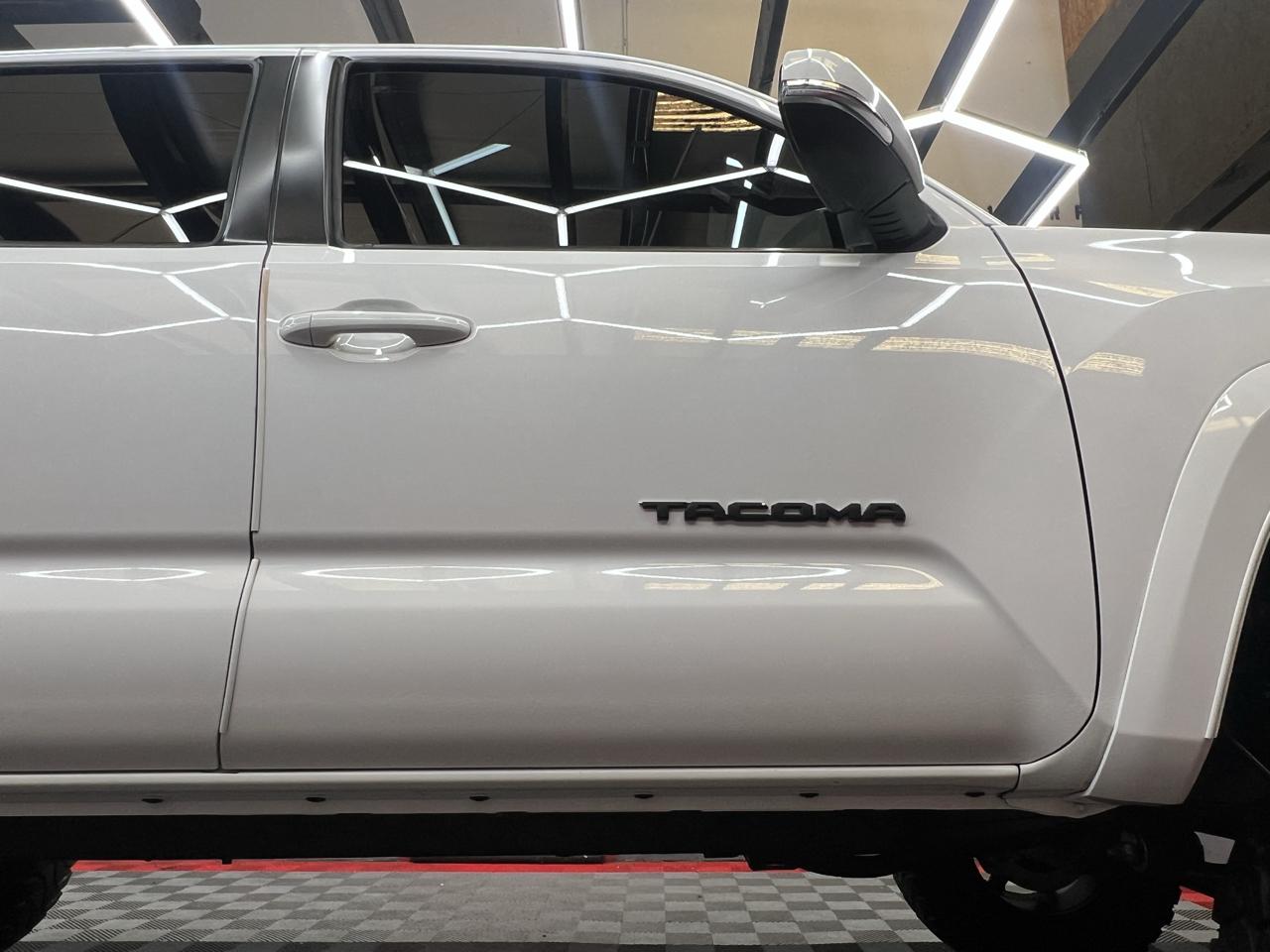 Toyota Tacoma  2017