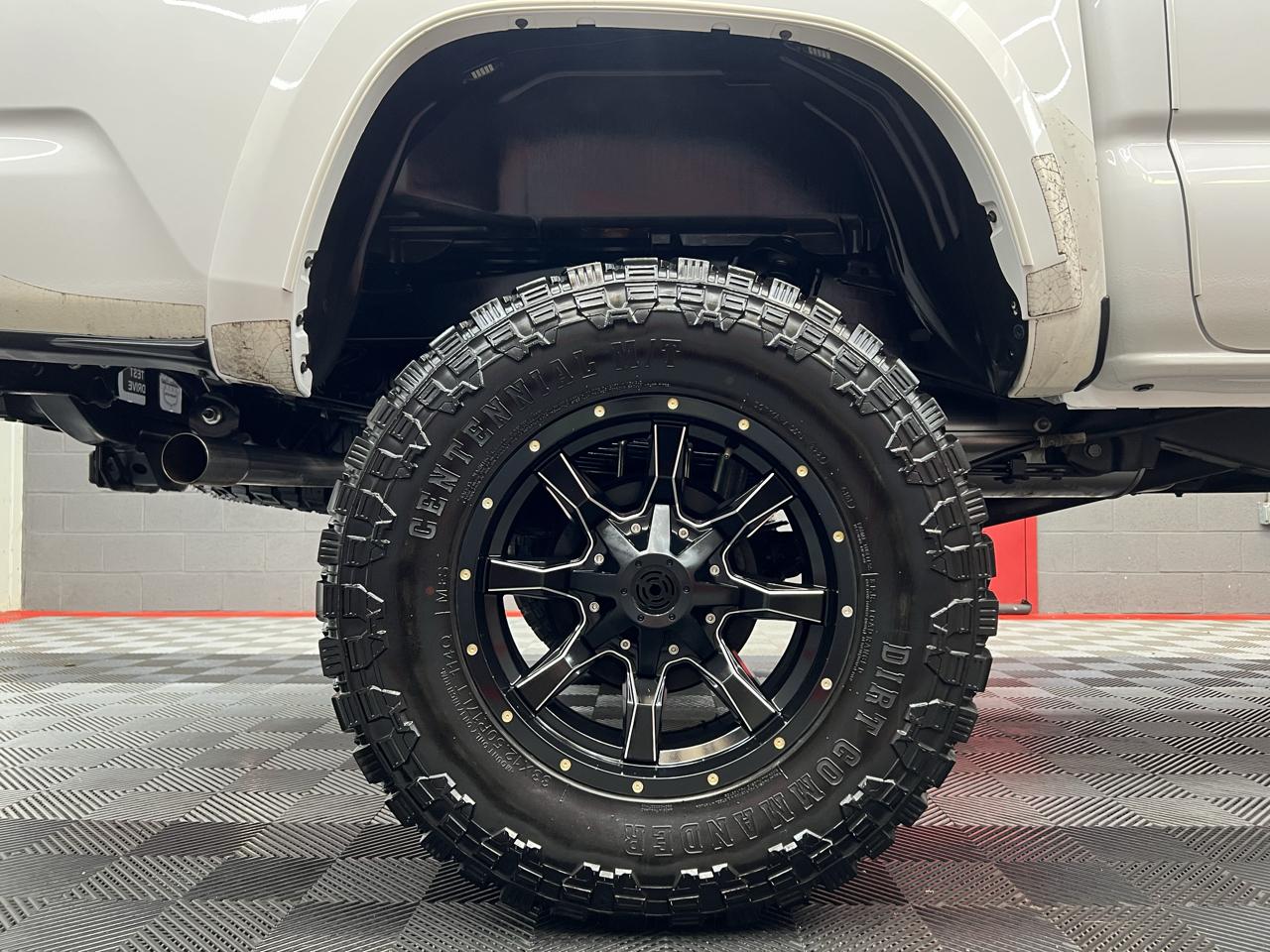 Toyota Tacoma  2017