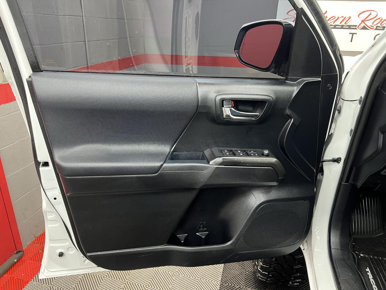 Toyota Tacoma  2017