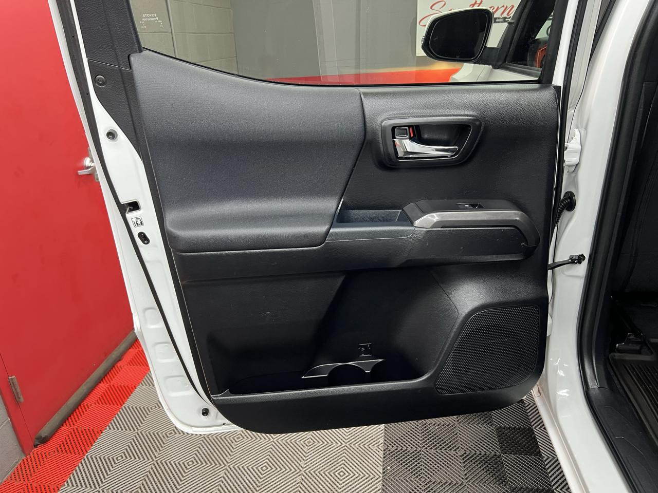 Toyota Tacoma  2017