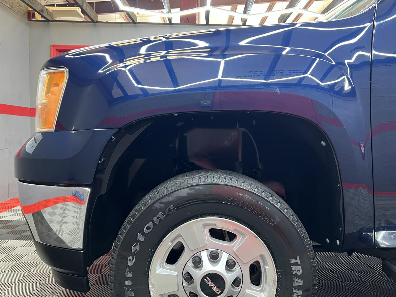 GMC Sierra 2500HD SLE Crew Cab 4WD 2011