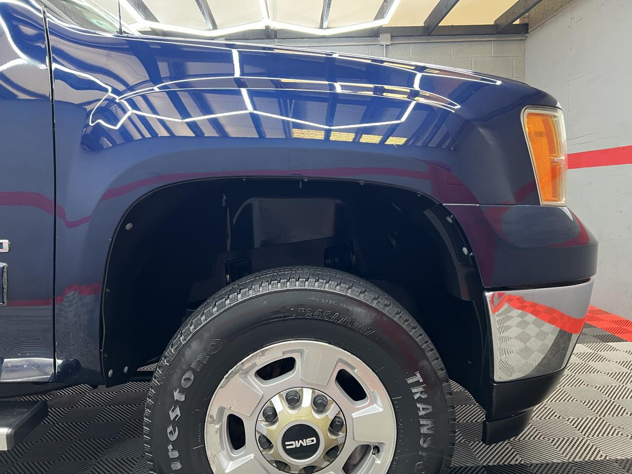 GMC Sierra 2500HD SLE Crew Cab 4WD 2011
