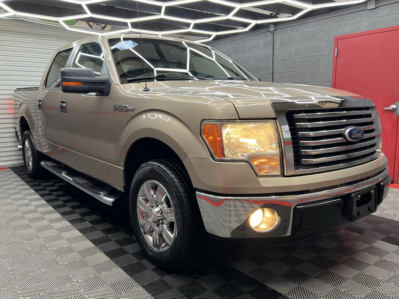 Ford F-150 XLT SuperCrew 5.5-ft. Bed 2WD 2012