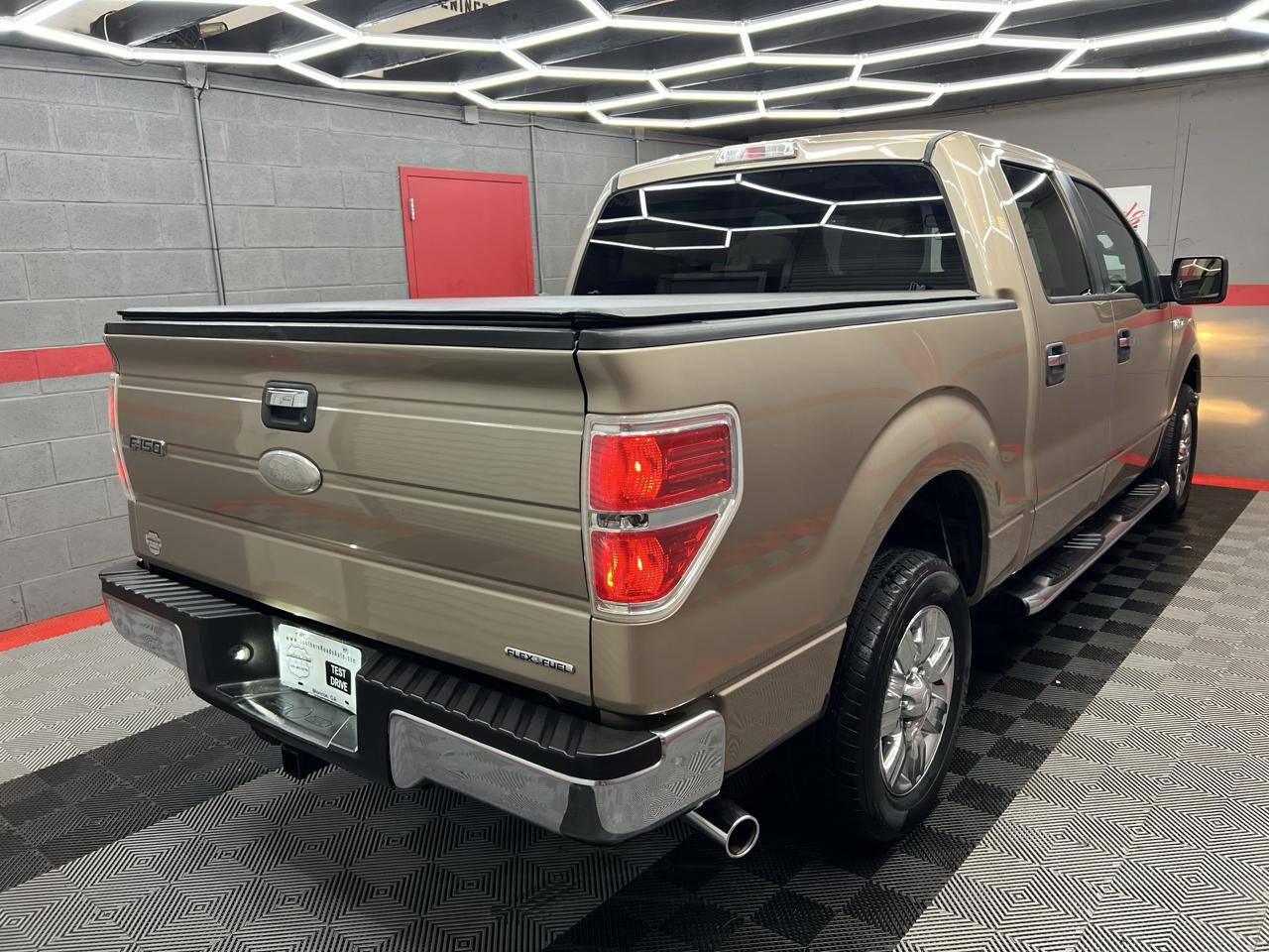 Ford F-150 XLT SuperCrew 5.5-ft. Bed 2WD 2012