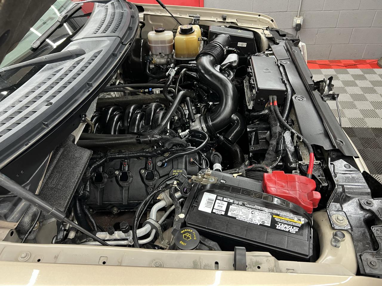 Ford F-150 XLT SuperCrew 5.5-ft. Bed 2WD 2012