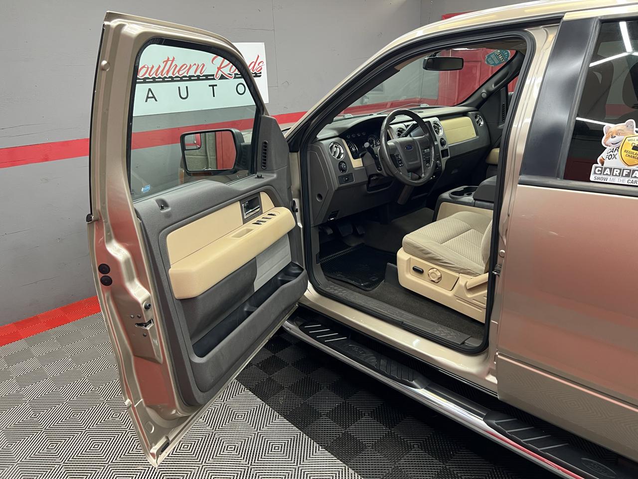 Ford F-150 XLT SuperCrew 5.5-ft. Bed 2WD 2012