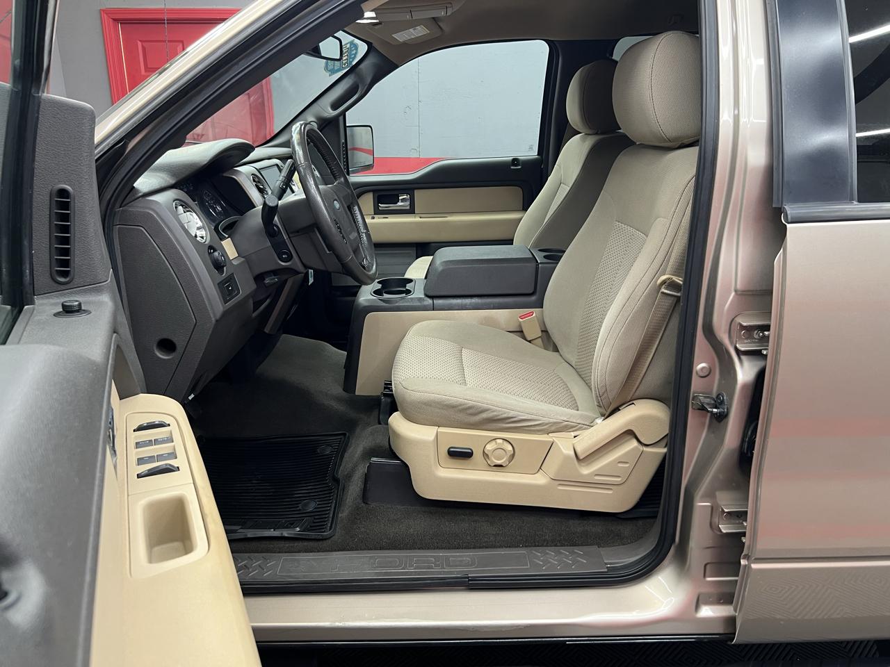 Ford F-150 XLT SuperCrew 5.5-ft. Bed 2WD 2012