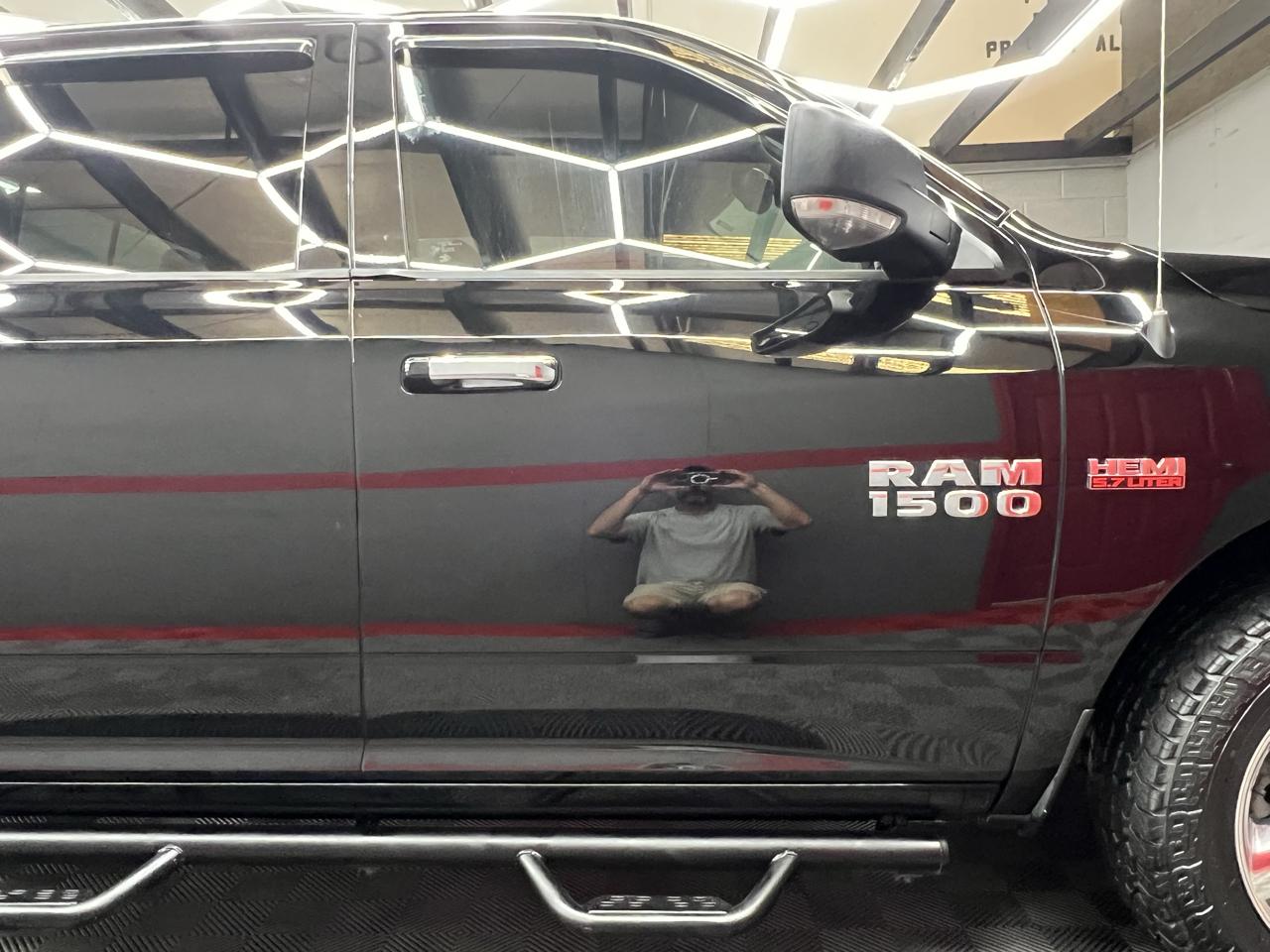 RAM 1500 4WD Quad Cab 140.5" Big Horn 2015
