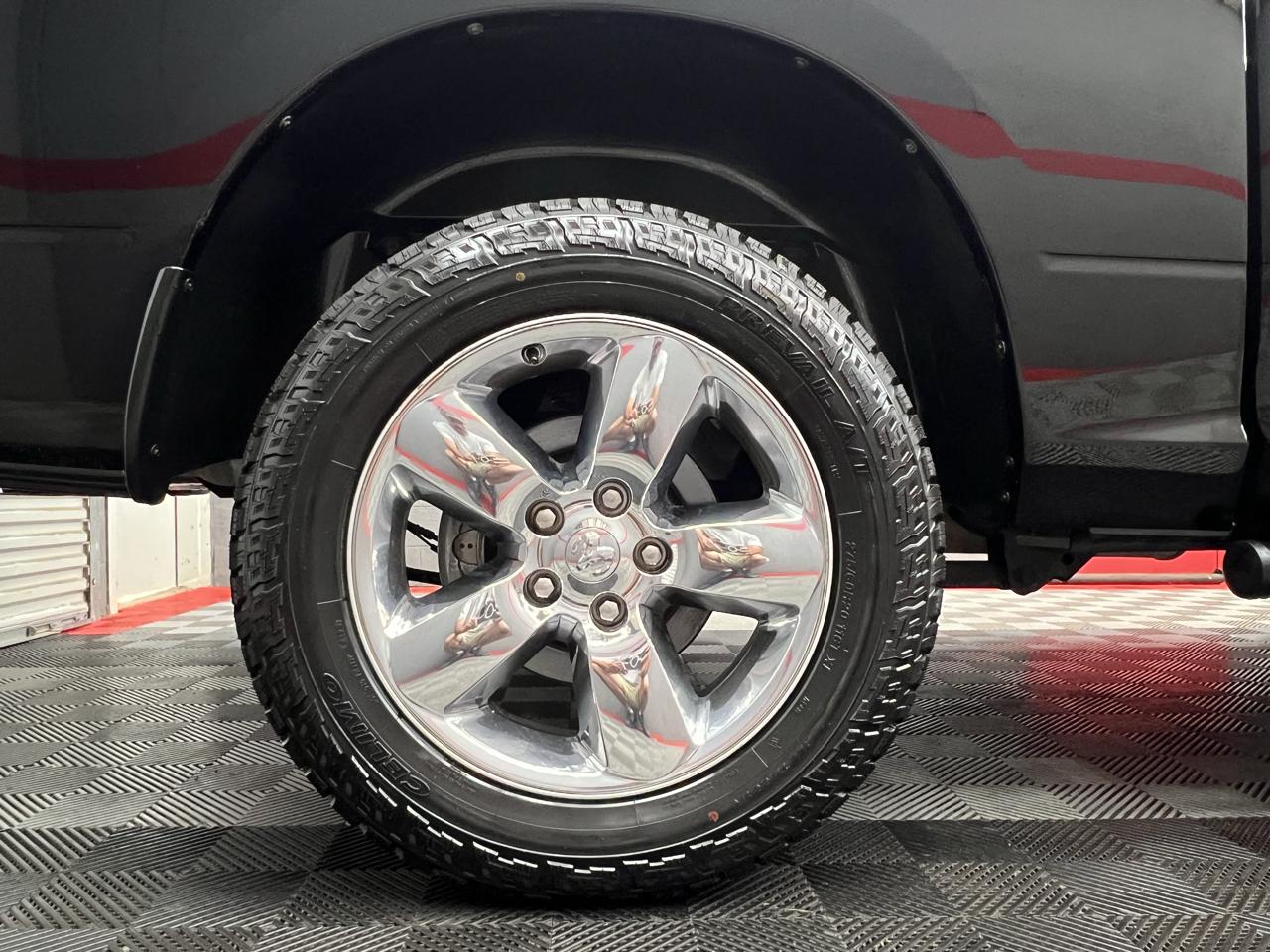 RAM 1500 4WD Quad Cab 140.5" Big Horn 2015