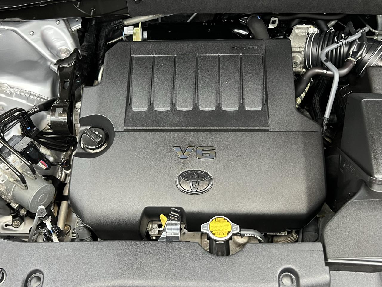 Toyota Highlander XLE FWD V6 2015