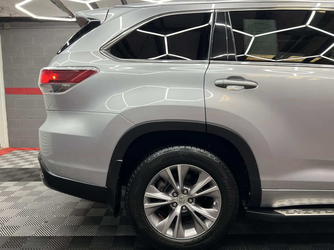 Toyota Highlander XLE FWD V6 2015