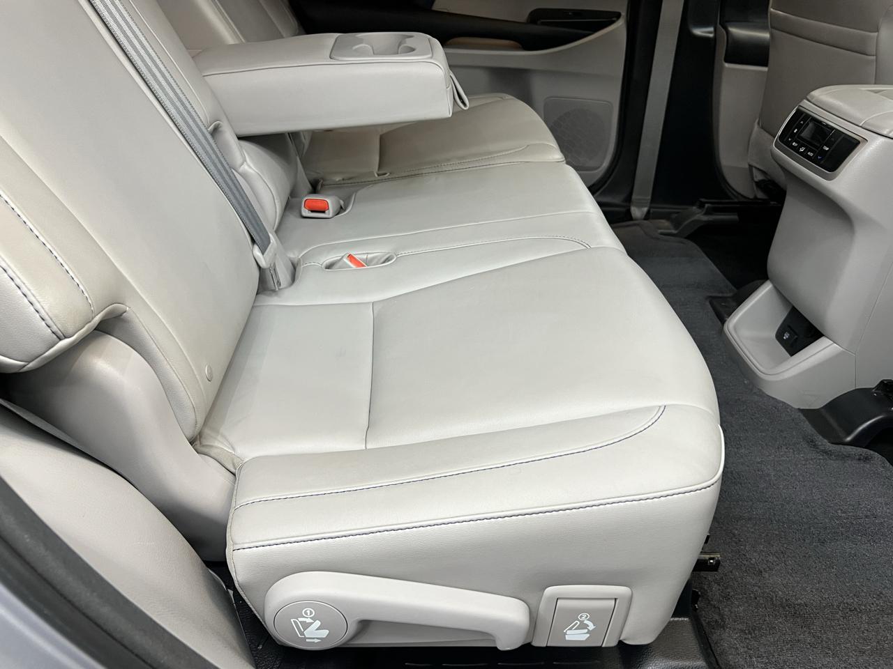 Toyota Highlander XLE FWD V6 2015