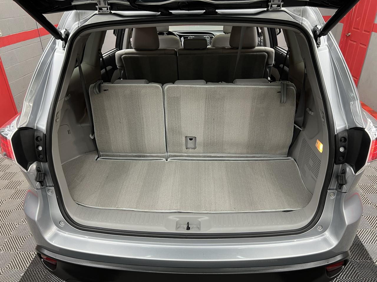 Toyota Highlander XLE FWD V6 2015