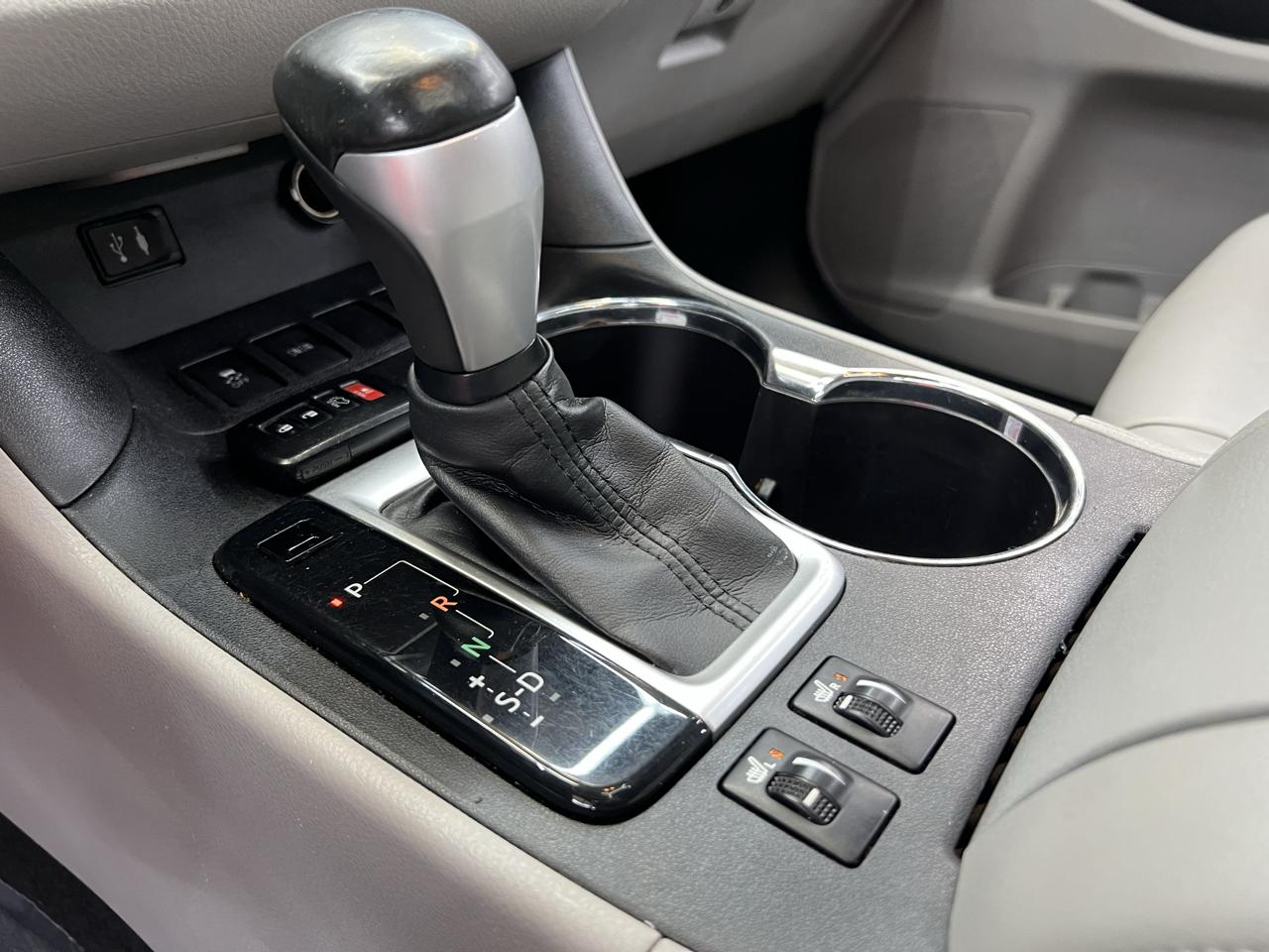 Toyota Highlander XLE FWD V6 2015