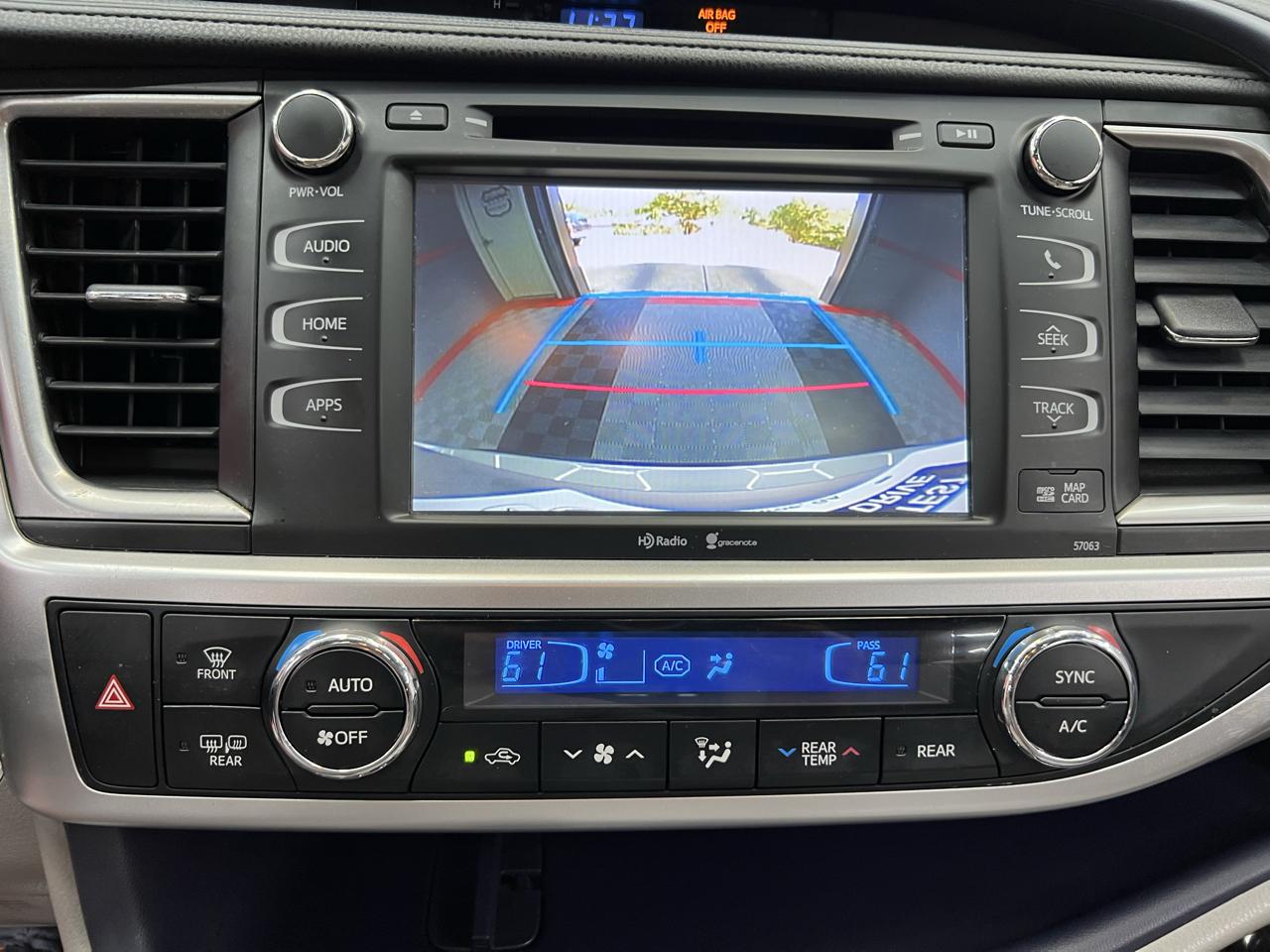 Toyota Highlander XLE FWD V6 2015