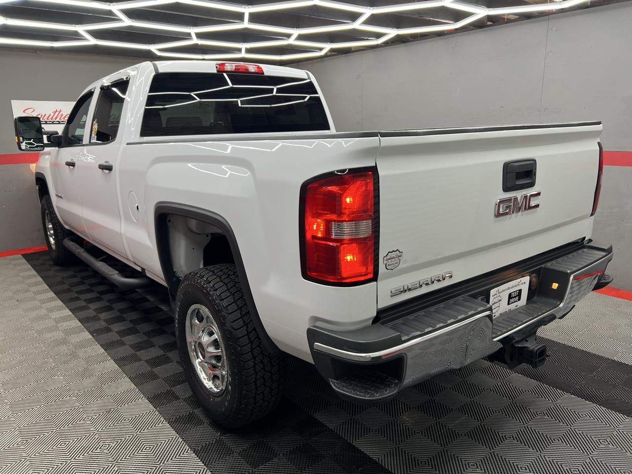 GMC Sierra 2500HD 2WD Crew Cab 167.7" 2017