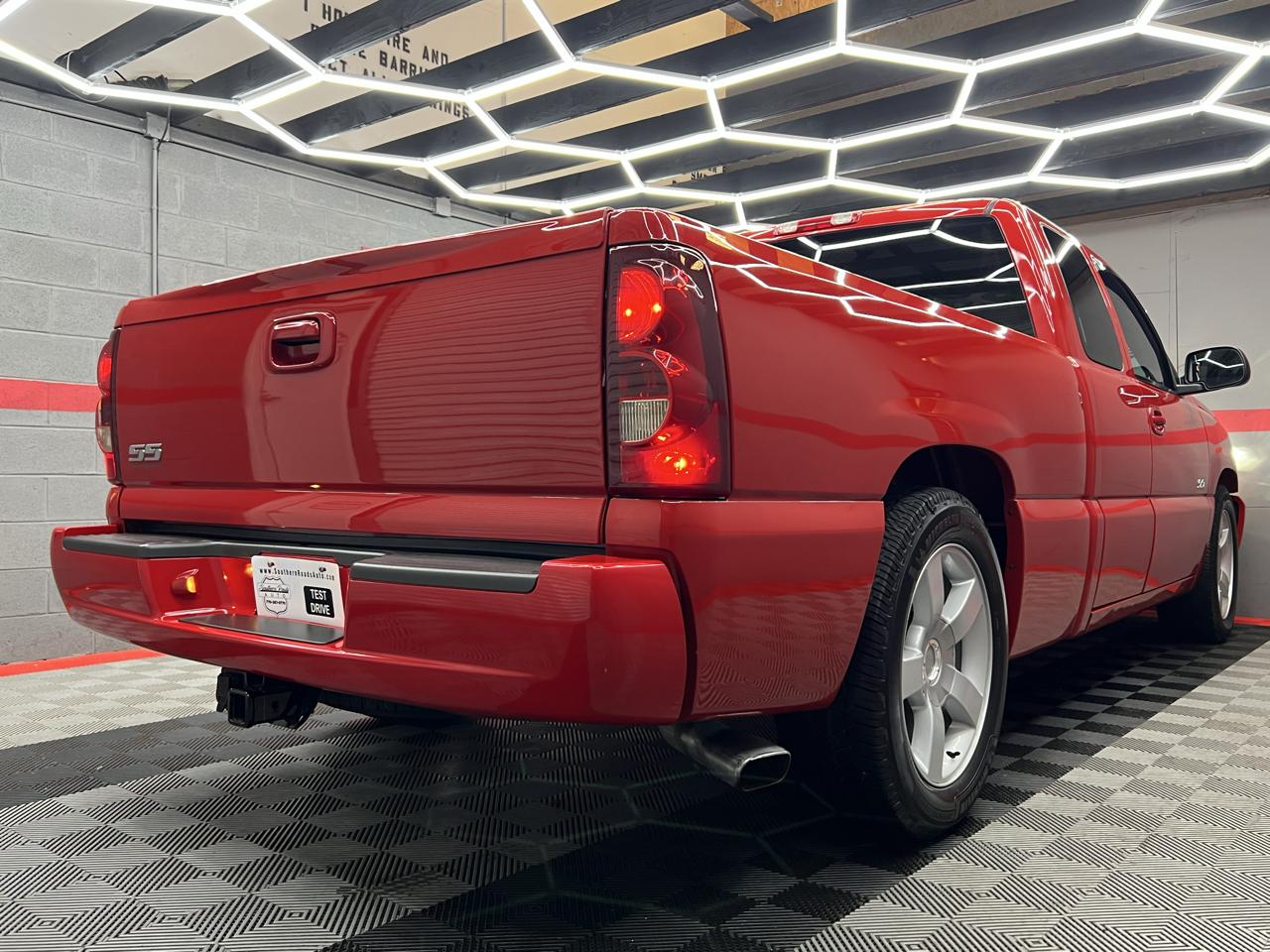 Chevrolet Silverado 1500 SS Ext. Cab Short Bed AWD 2003