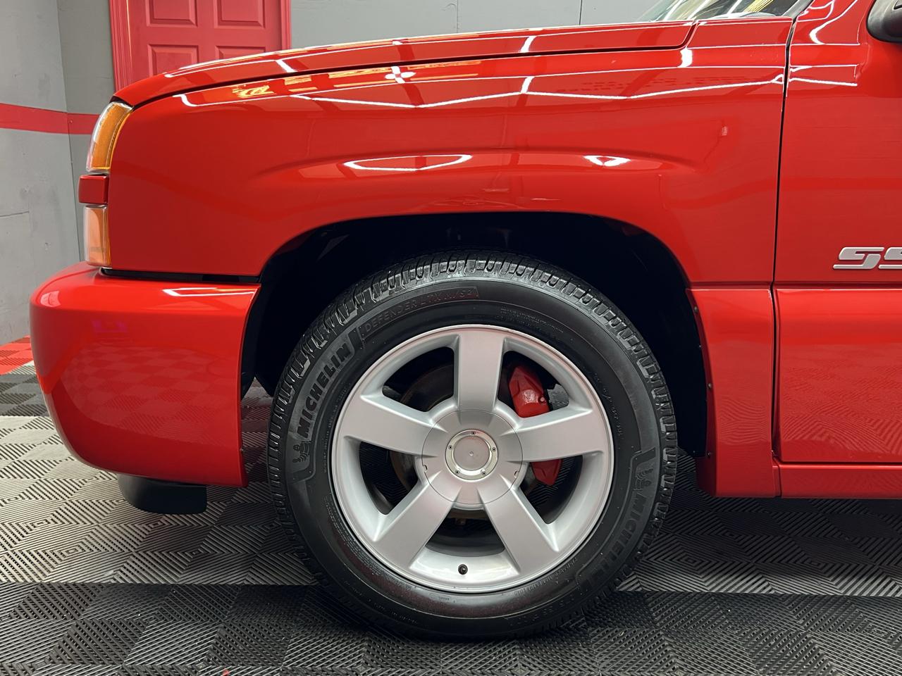 Chevrolet Silverado 1500 SS Ext. Cab Short Bed AWD 2003