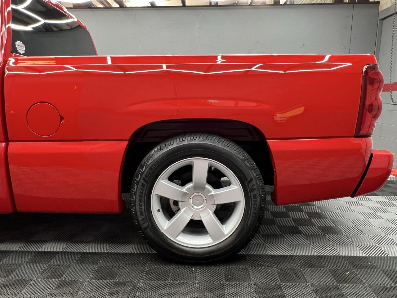 Chevrolet Silverado 1500 SS Ext. Cab Short Bed AWD 2003