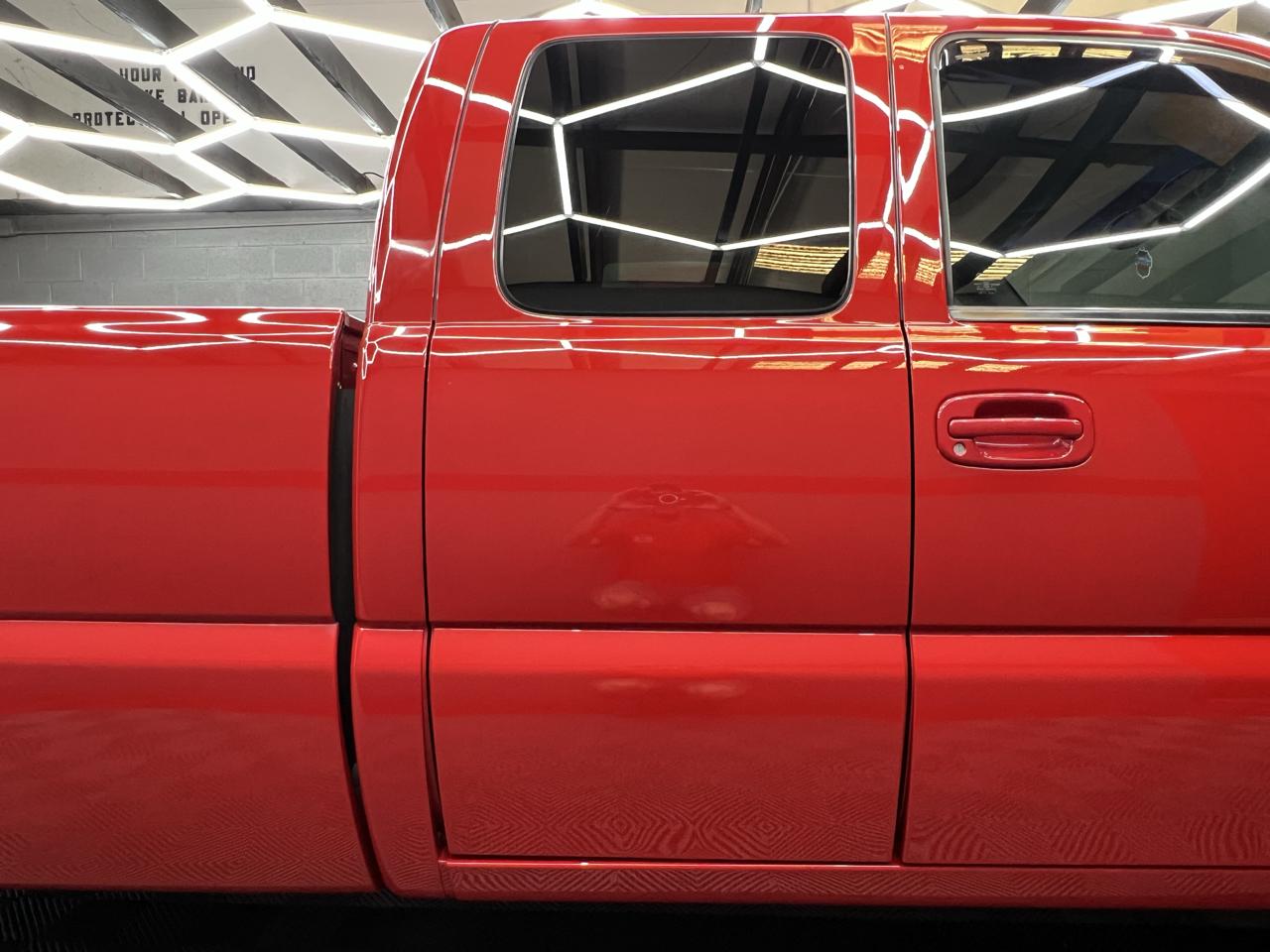 Chevrolet Silverado 1500 SS Ext. Cab Short Bed AWD 2003