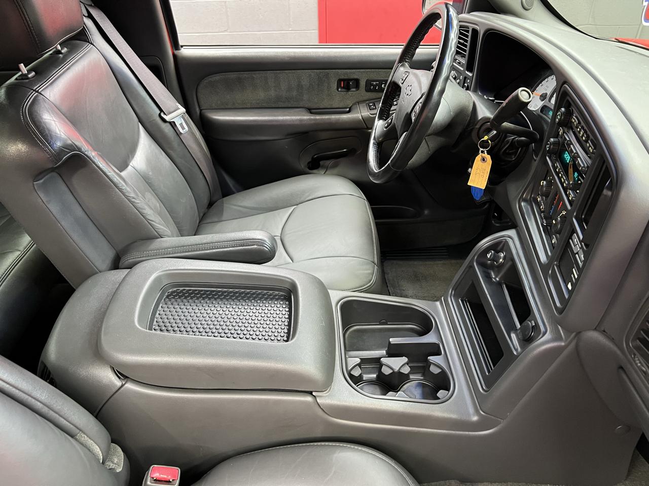 Chevrolet Silverado 1500 SS Ext. Cab Short Bed AWD 2003