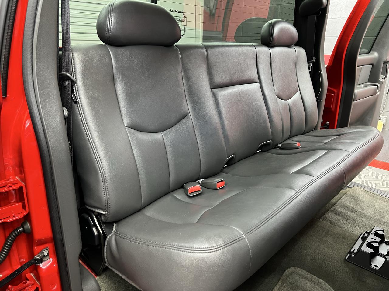 Chevrolet Silverado 1500 SS Ext. Cab Short Bed AWD 2003
