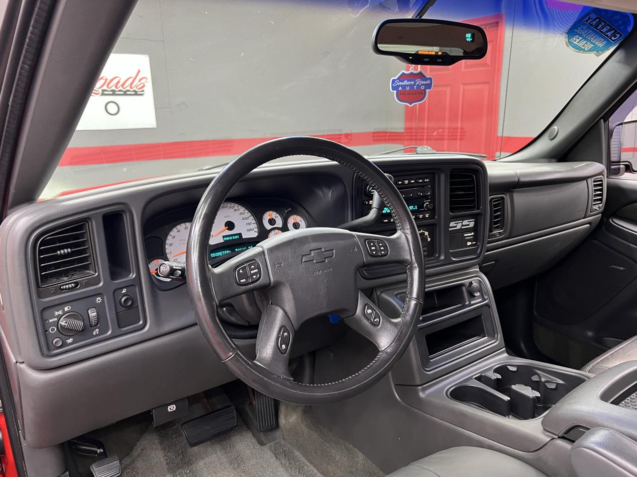 Chevrolet Silverado 1500 SS Ext. Cab Short Bed AWD 2003
