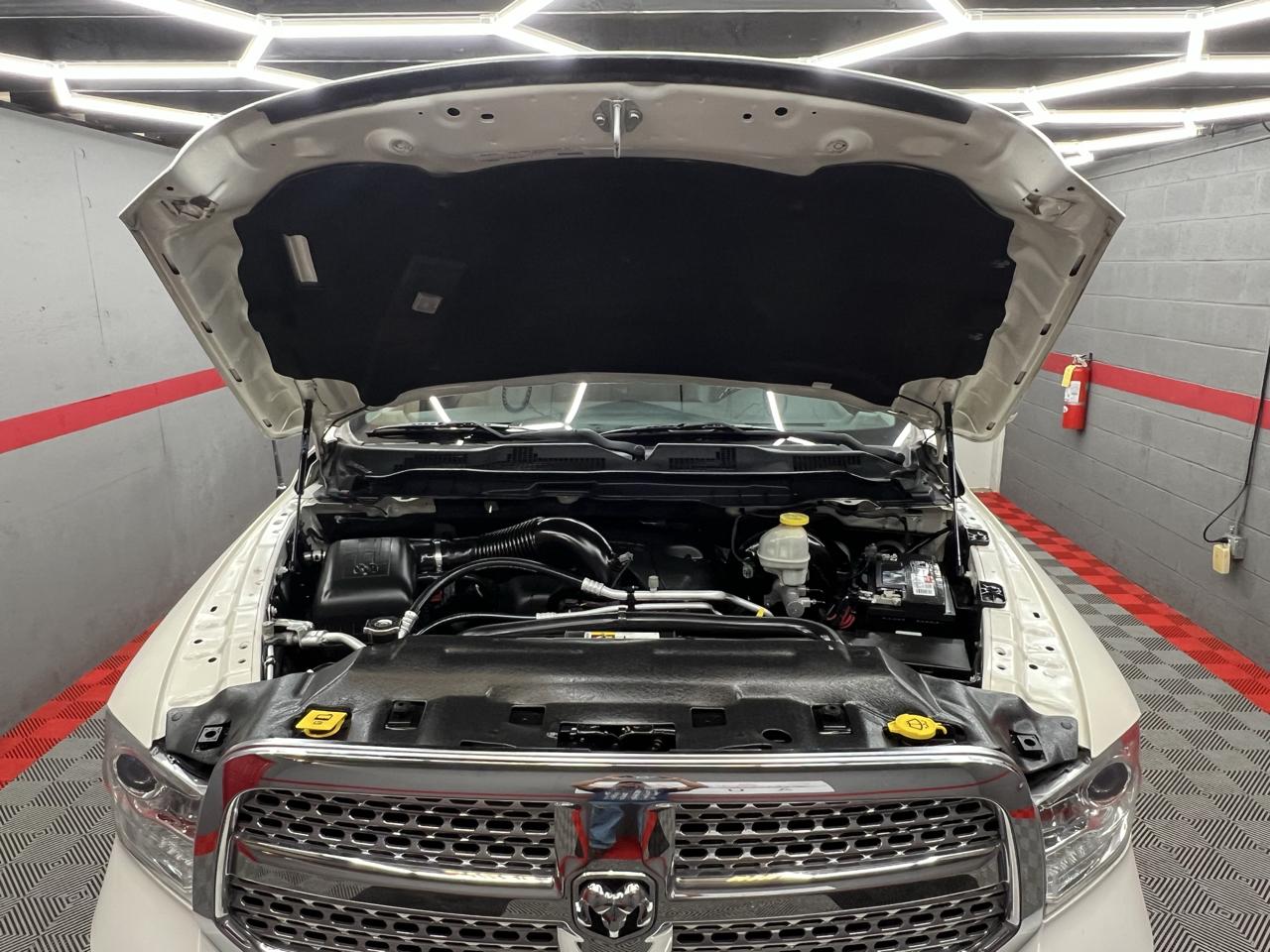 RAM 1500 Laramie Crew Cab SWB 4WD 2017